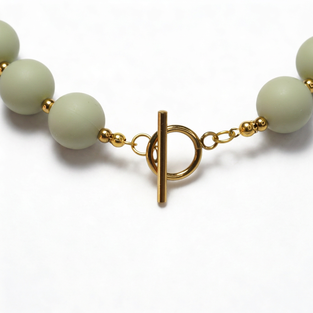 Collar Arcoíris Verde Oliva Dorado